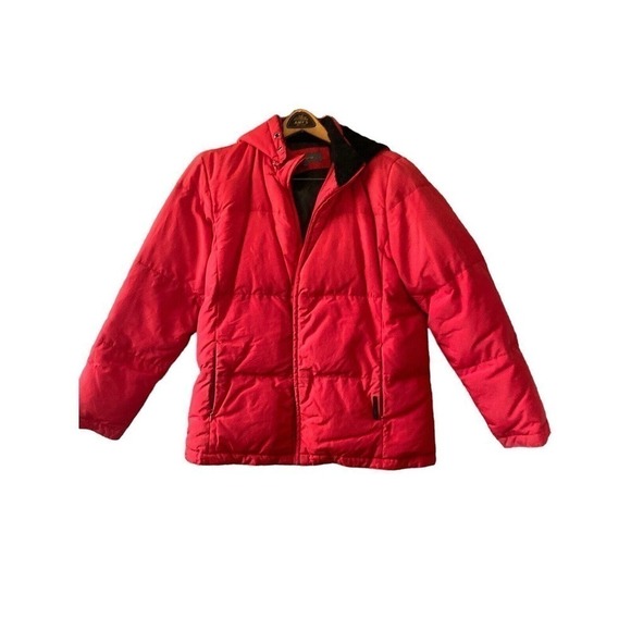 EUC! Women’s Liz Claiborne Red Puffer Coat Size Small - Picture 1 of 10